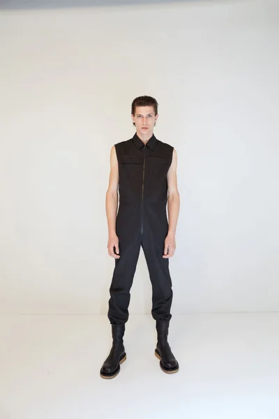 Look 48